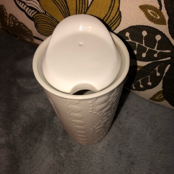 starbucks White Floral Bridal Lace Embossed Double Wall Ceramic Tumbler 10 oz - Picture 6 of 10